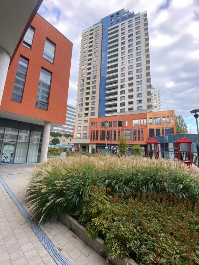 Citypark Apartment, Free Parking & Ac * Pozsony